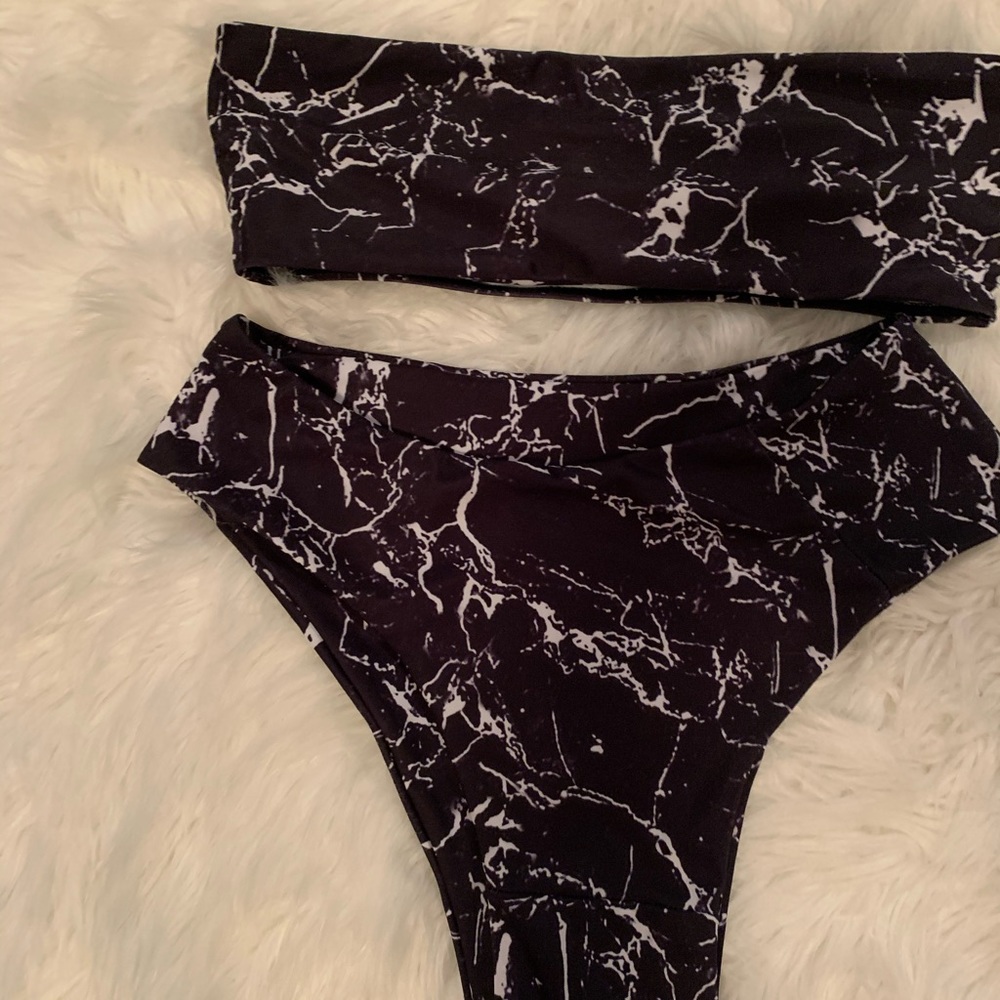 ✨Black Marble Bandeau Bikini✨